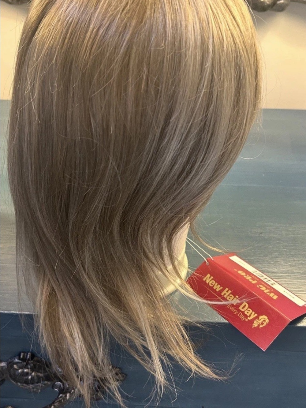NWT Wig Pro M.Noelle 100% Hand Tied Mono-Top Layered Color18/12 Blonde Lt Weigh